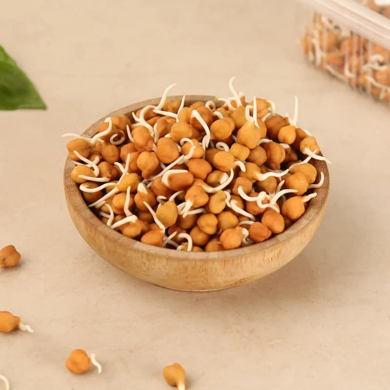 Brown Chana Sprouts (Molke Kalu)